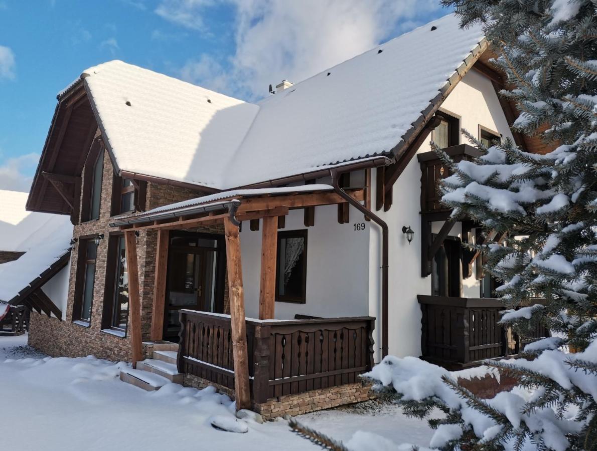Apartmánový dom Vila Maroš Pavčina Lehota Esterno foto