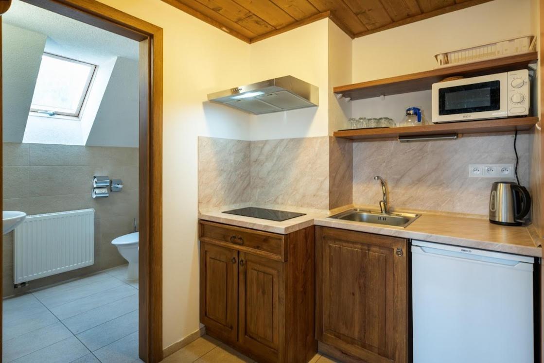 Apartmánový dom Vila Maroš Pavčina Lehota Esterno foto