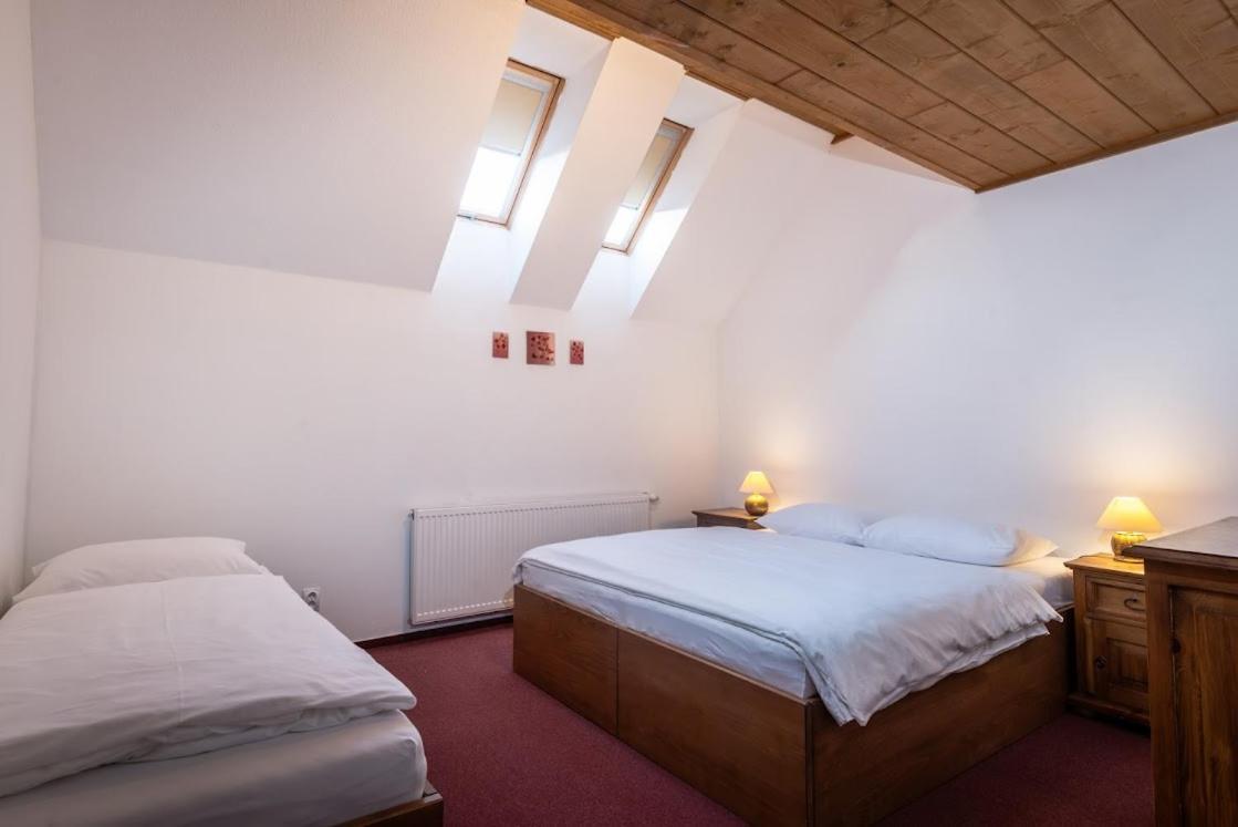 Apartmánový dom Vila Maroš Pavčina Lehota Esterno foto