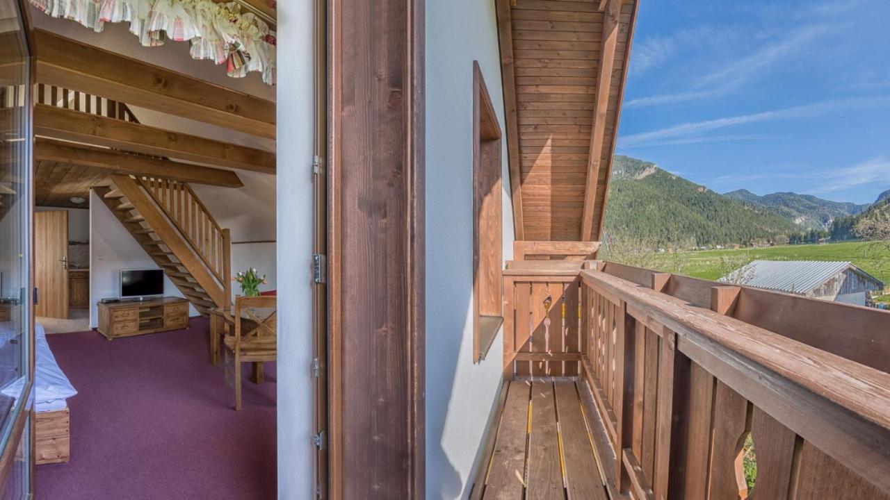 Apartmánový dom Vila Maroš Pavčina Lehota Esterno foto